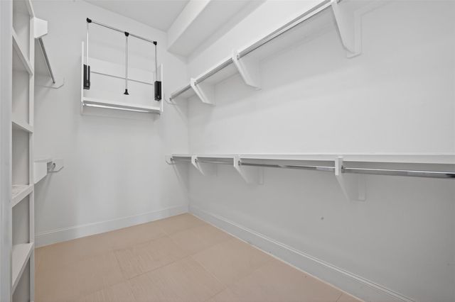 2713 Kinsley Oaks Drive, Houston, TX 77007