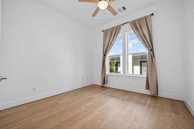 2713 Kinsley Oaks Drive, Houston, TX 77007