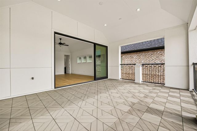 2713 Kinsley Oaks Drive, Houston, TX 77007
