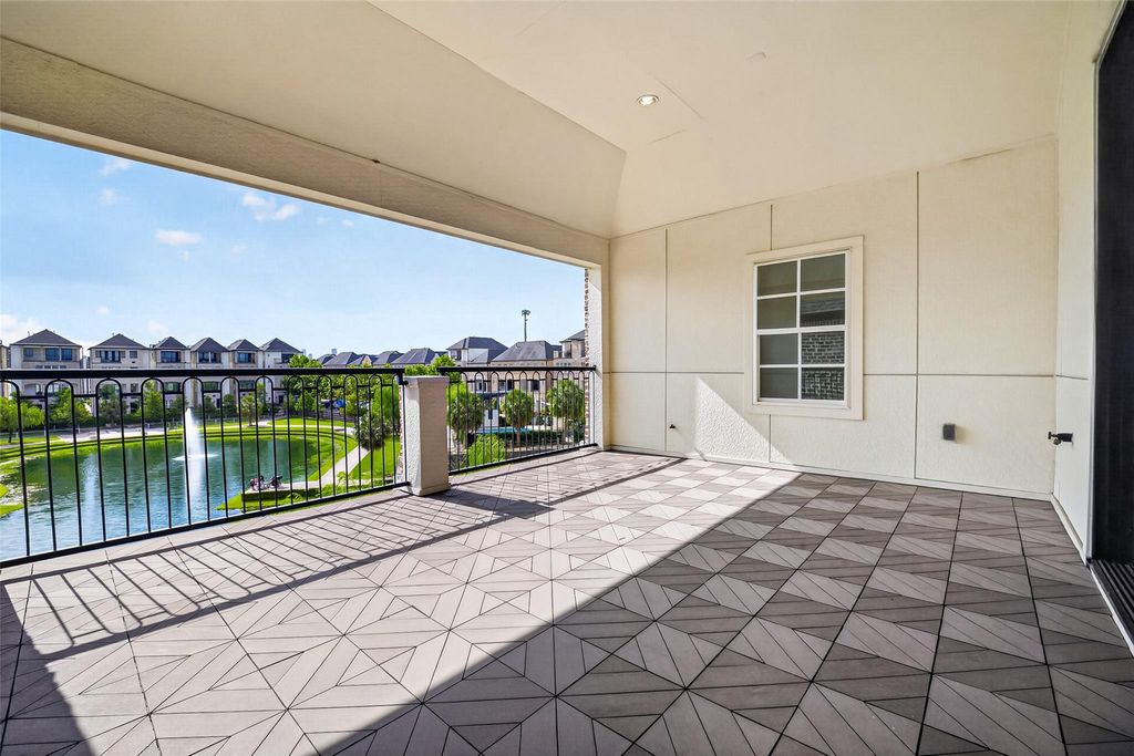 2713 Kinsley Oaks Drive, Houston, TX 77007