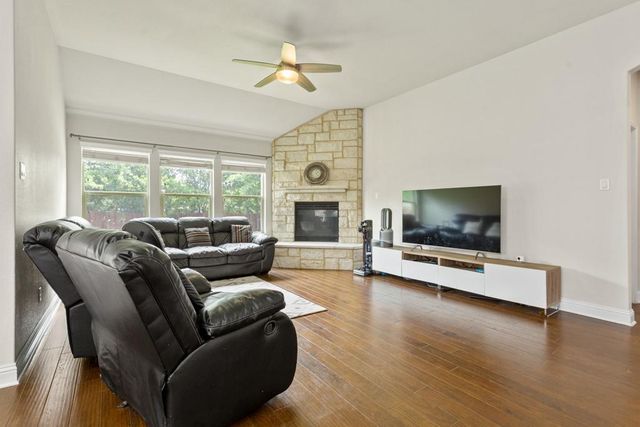 1916 Elaina LOOP, Leander, TX 78641