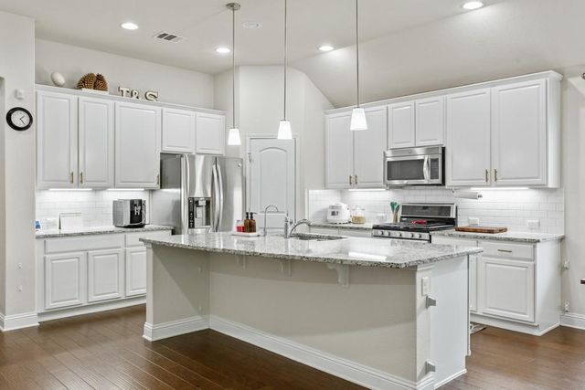 1916 Elaina LOOP, Leander, TX 78641