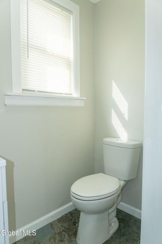 79 Western Parkway, Schenectady, NY 12304