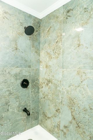 79 Western Parkway, Schenectady, NY 12304