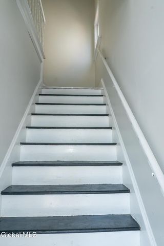 79 Western Parkway, Schenectady, NY 12304