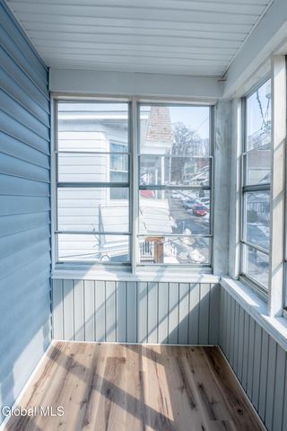 79 Western Parkway, Schenectady, NY 12304