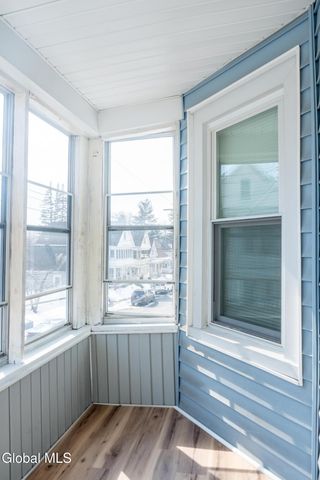 79 Western Parkway, Schenectady, NY 12304