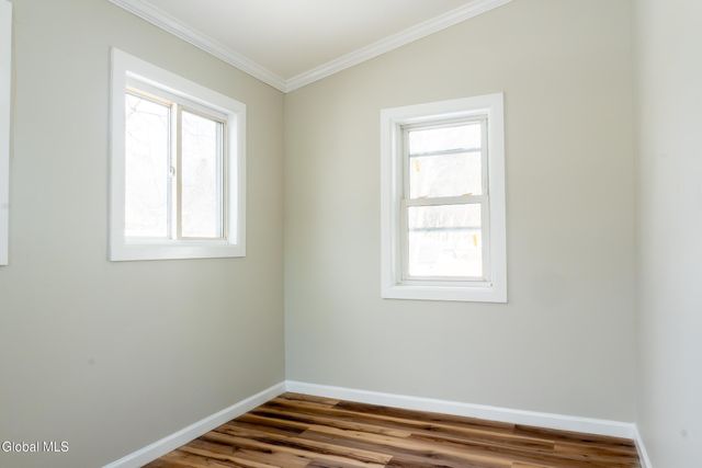 79 Western Parkway, Schenectady, NY 12304