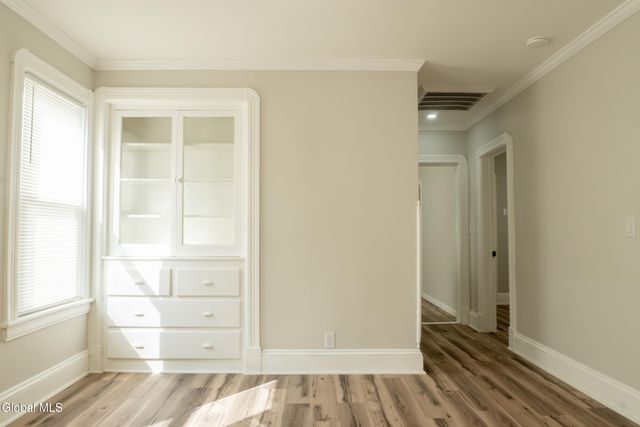 79 Western Parkway, Schenectady, NY 12304