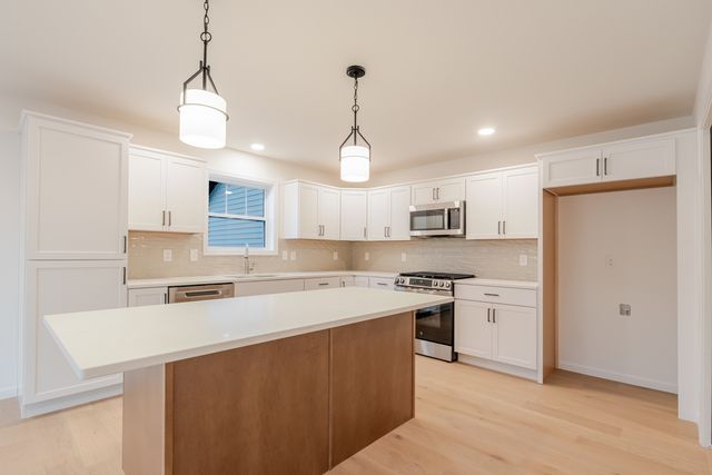 2 Bucktown Court, Bloomington, IL 61705