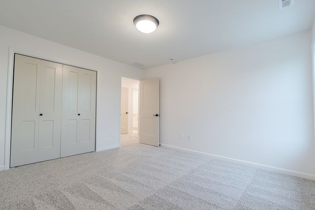 2 Bucktown Court, Bloomington, IL 61705