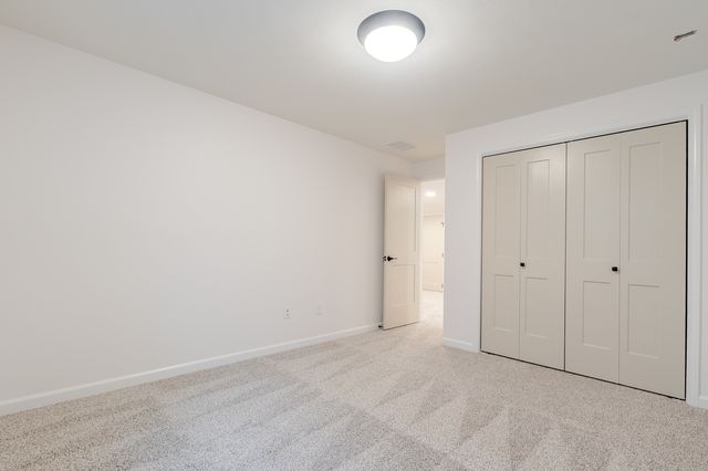 2 Bucktown Court, Bloomington, IL 61705