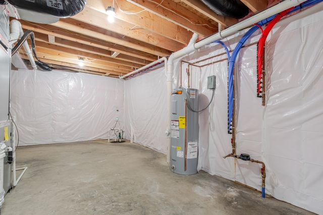 2 Bucktown Court, Bloomington, IL 61705