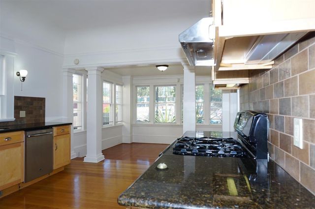 121 E Julian Street, San Jose, CA 95112