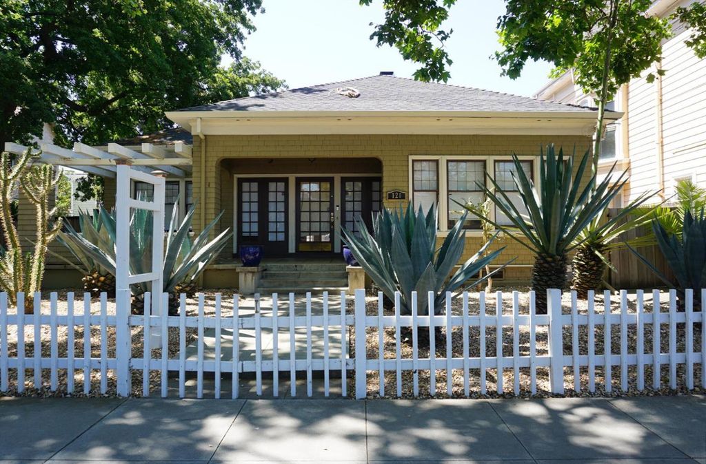 121 E Julian Street, San Jose, CA 95112