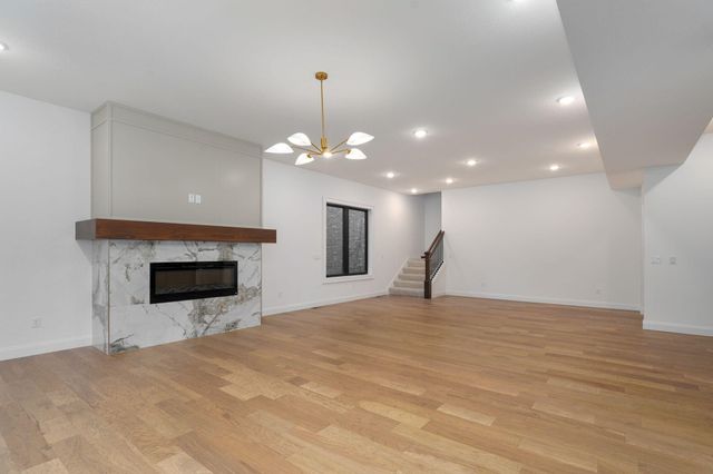 6019 S Dollison Avenue, Springfield, MO 65810