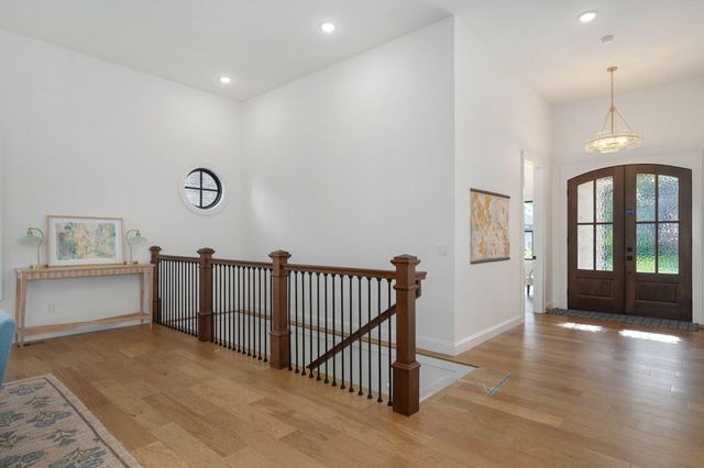 6019 S Dollison Avenue, Springfield, MO 65810