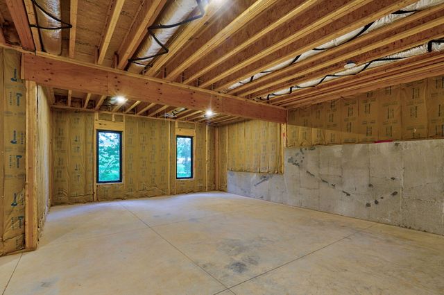 6019 S Dollison Avenue, Springfield, MO 65810