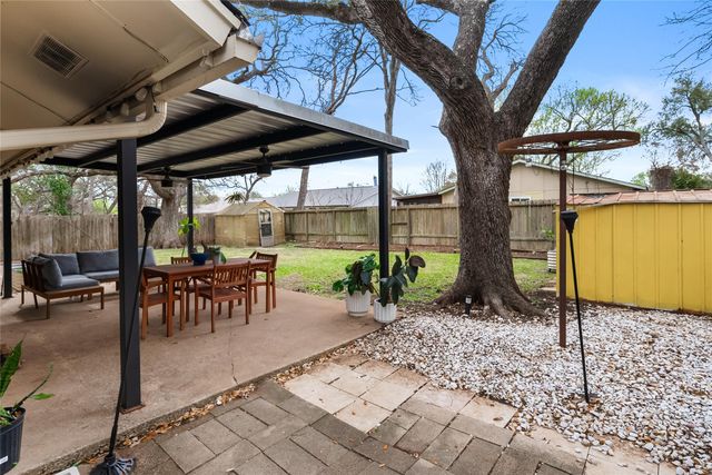 2509 Redleaf LN, Austin, TX 78745