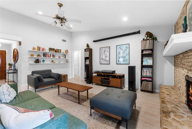 2509 Redleaf LN, Austin, TX 78745