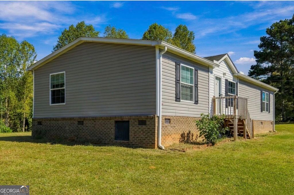 538 E Leatherwood Road, Toccoa, GA 30577 — photo 2