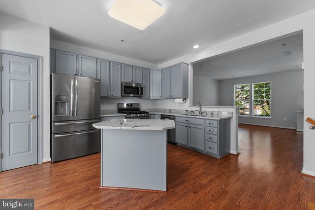 6407 LANDING WAY, Hyattsville, MD 20784