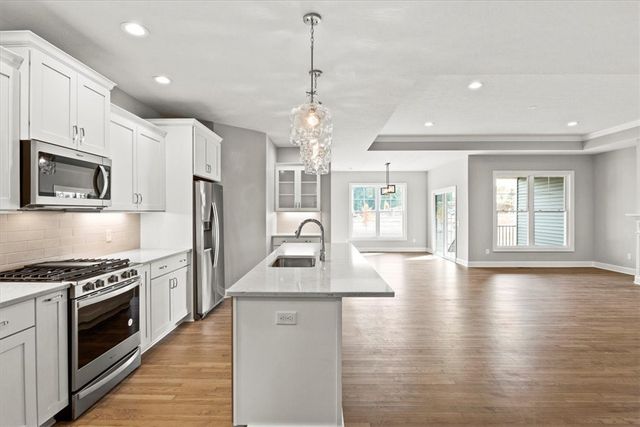 107 Cedarway Circle 410, Webster, NY 14580