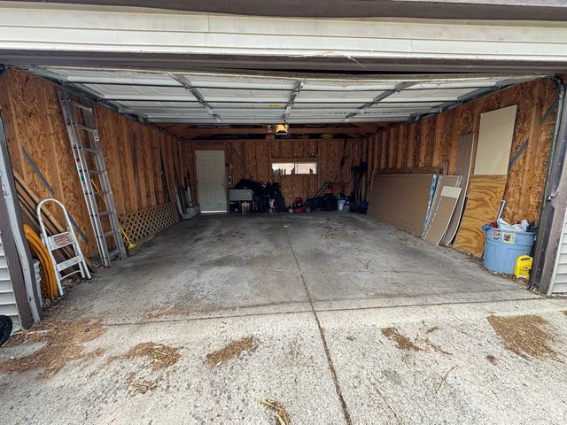 8431 S Dante Avenue, Chicago, IL 60619