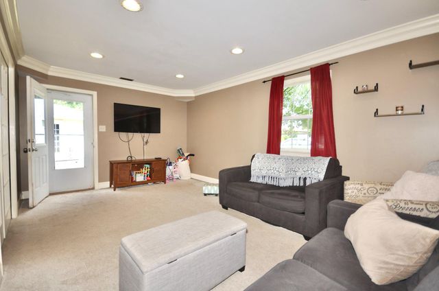 102 SAINT BARNABAS CIR, Fairless Hills, PA 19030
