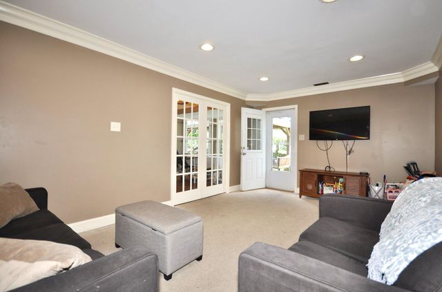 102 SAINT BARNABAS CIR, Fairless Hills, PA 19030