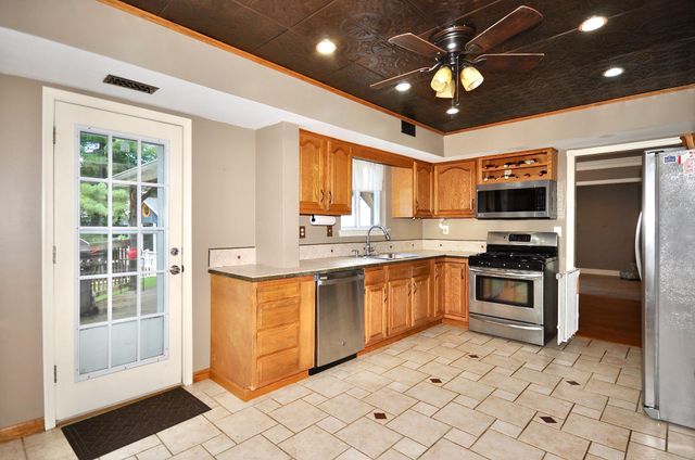 102 SAINT BARNABAS CIR, Fairless Hills, PA 19030