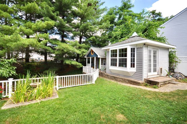 102 SAINT BARNABAS CIR, Fairless Hills, PA 19030