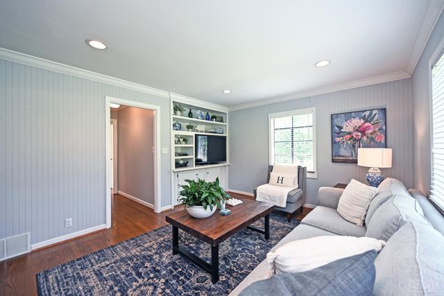 101 Linden Drive, Wyoming, OH 45215