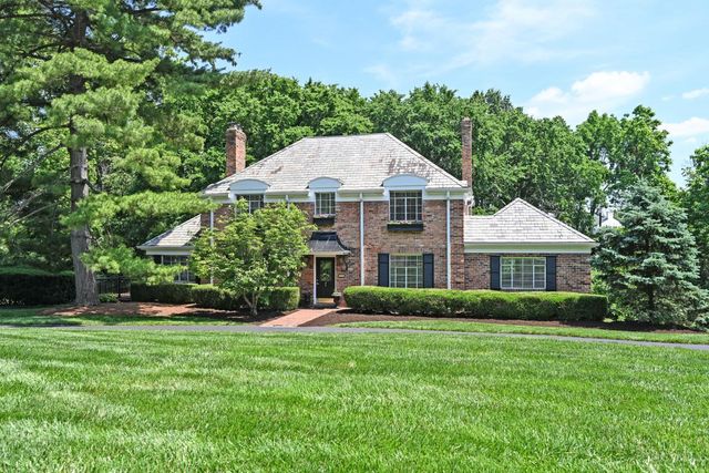 101 Linden Drive, Wyoming, OH 45215