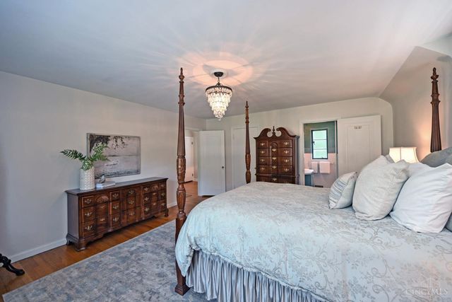 101 Linden Drive, Wyoming, OH 45215