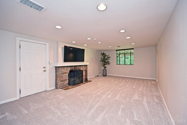 101 Linden Drive, Wyoming, OH 45215