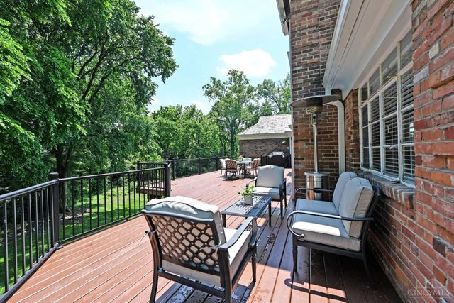 101 Linden Drive, Wyoming, OH 45215