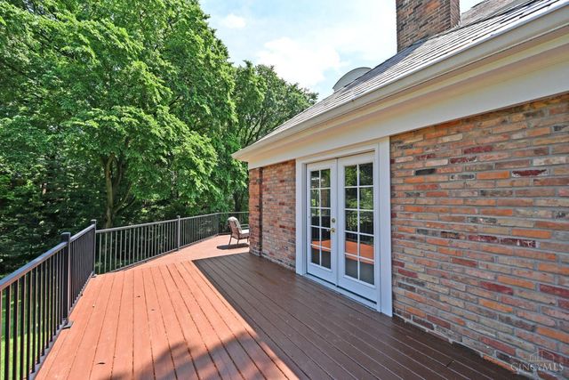 101 Linden Drive, Wyoming, OH 45215