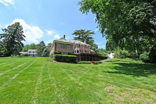 101 Linden Drive, Wyoming, OH 45215