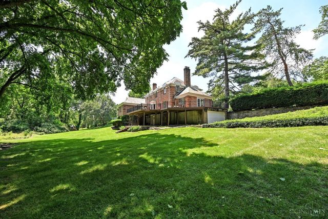 101 Linden Drive, Wyoming, OH 45215
