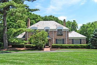 101 Linden Drive, Wyoming, OH 45215