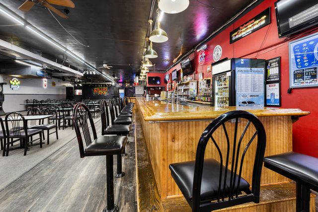 936 15th Avenue, East Moline, IL 61244