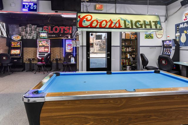 936 15th Avenue, East Moline, IL 61244