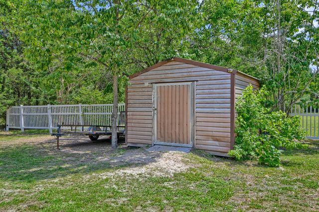171 Autumn Run Road, Saint George, SC 29477