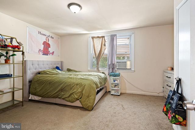 802 E 15TH ST, Chester, PA 19013