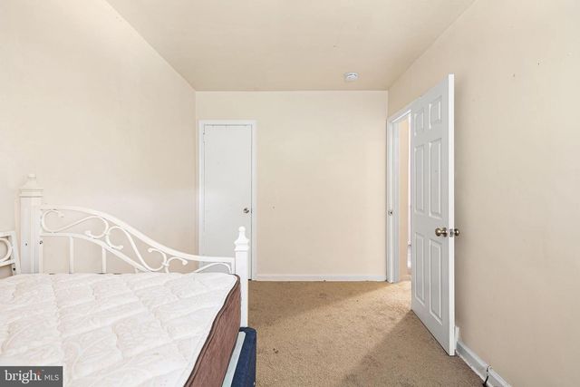 802 E 15TH ST, Chester, PA 19013