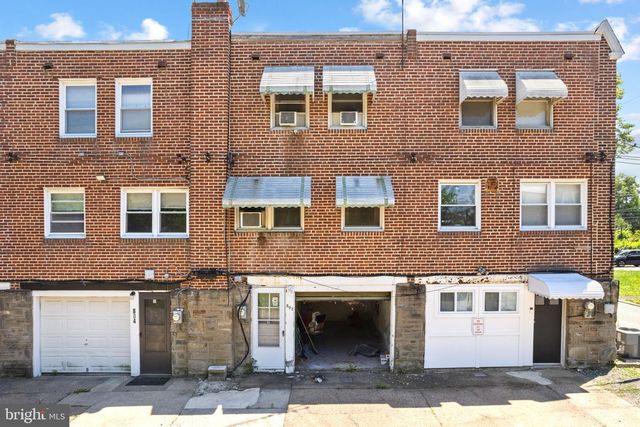 802 E 15TH ST, Chester, PA 19013