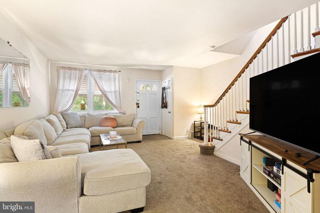 802 E 15TH ST, Chester, PA 19013