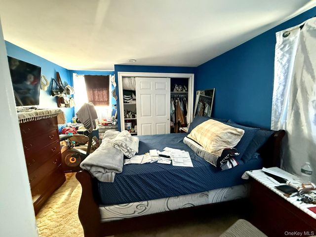 8 Speed Street, Brentwood, NY 11717