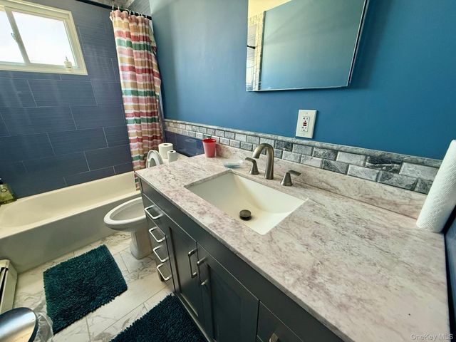 8 Speed Street, Brentwood, NY 11717